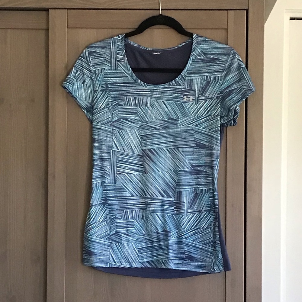 Under Armour workout shirt - Small